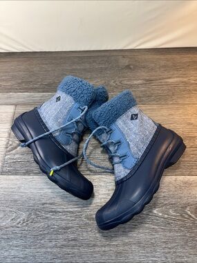 Sperry Blue Sherpa-Lined Waterproof Duck Boots woman’s size 8 (j253)